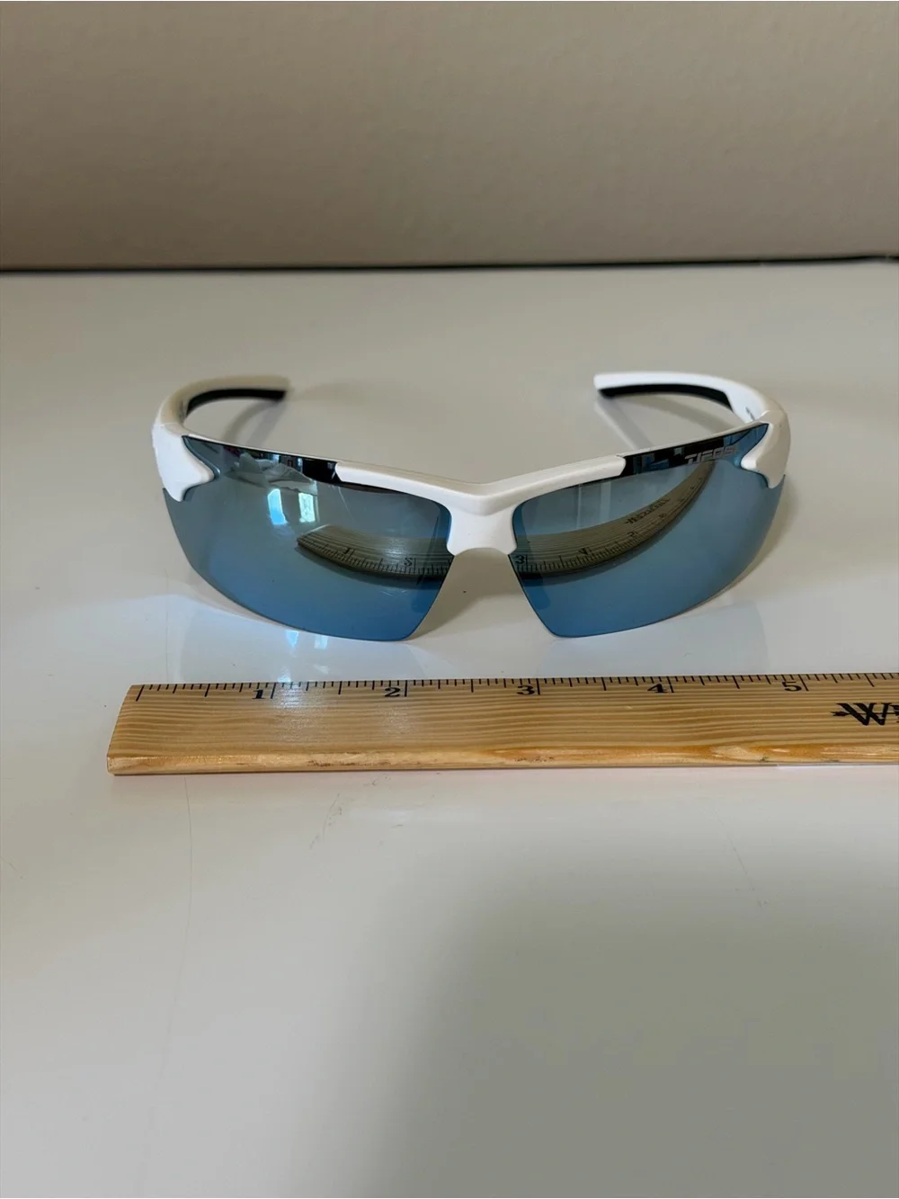 Tifosi Optics White Frame Blue Mirrored Lens Sport Sunglasses